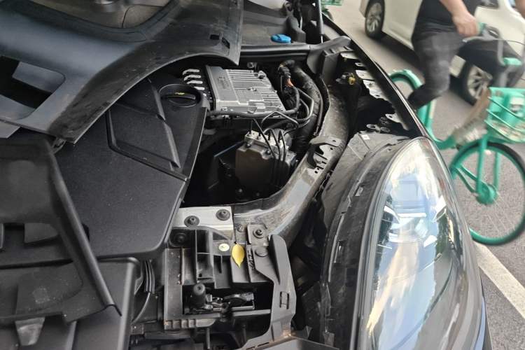 Used Porsche Cayenne 2019 Cayenne 3.0T Engine Bay Left