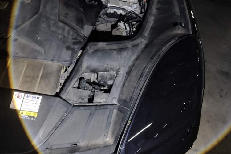 Used Porsche Cayenne 2019 Cayenne 3.0T Engine Bay Left