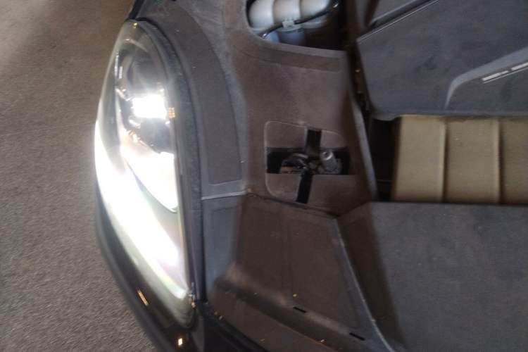 Used Porsche Cayenne 2019 Cayenne 3.0T Engine Bay Right