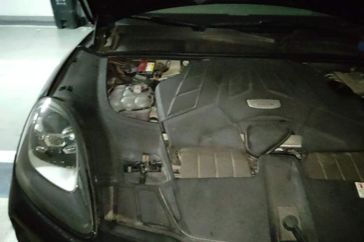 Used Porsche Cayenne 2019 Cayenne 3.0T Engine Bay Right