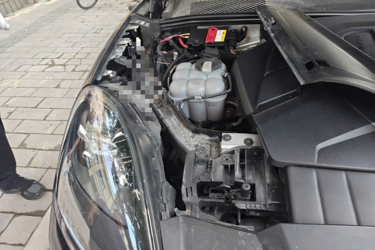 Used Porsche Cayenne 2019 Cayenne 3.0T Engine Bay Right