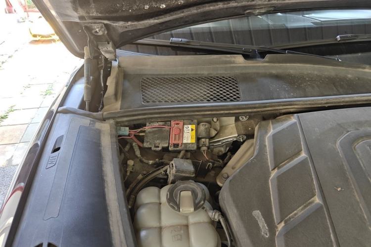Used Porsche Cayenne 2019 Cayenne Coupé 3.0T Engine Bay Right