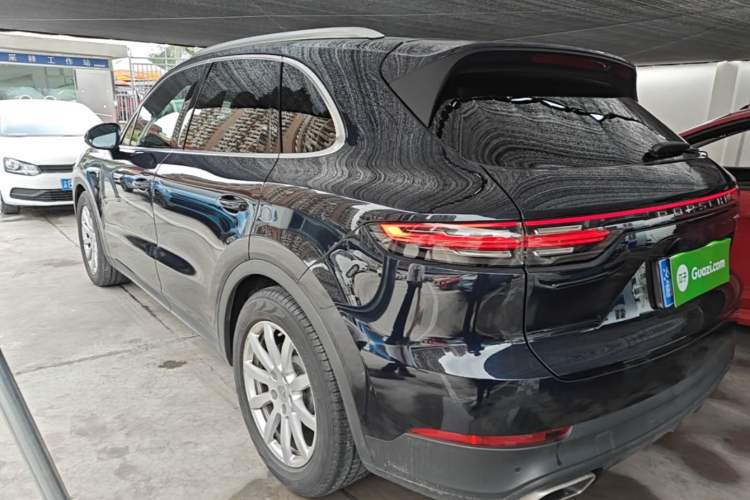 Used Porsche Cayenne 2019 Cayenne 3.0T Exterior 2