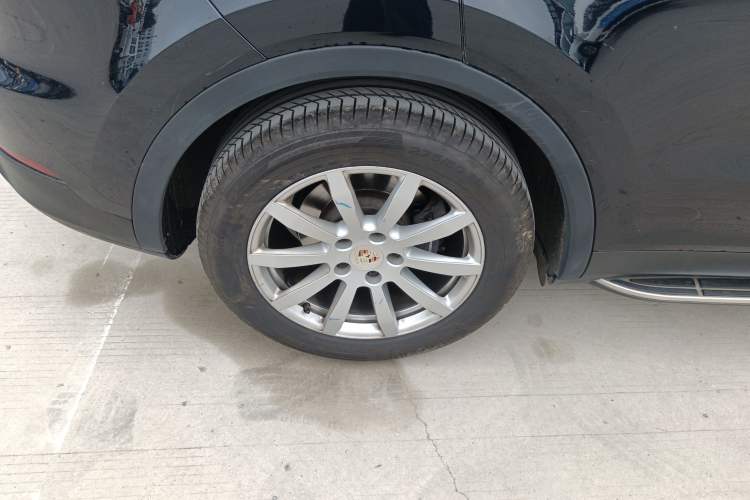 Used Porsche Cayenne 2019 Cayenne 3.0T Exterior 5