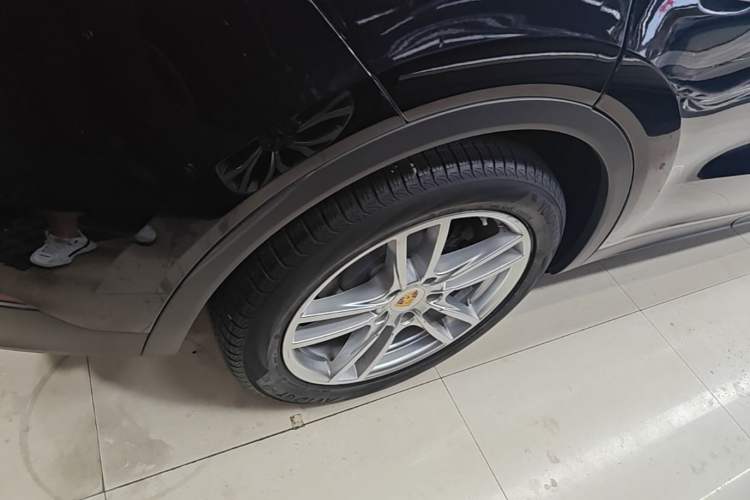 Used Porsche Cayenne 2019 Cayenne 3.0T Exterior 5