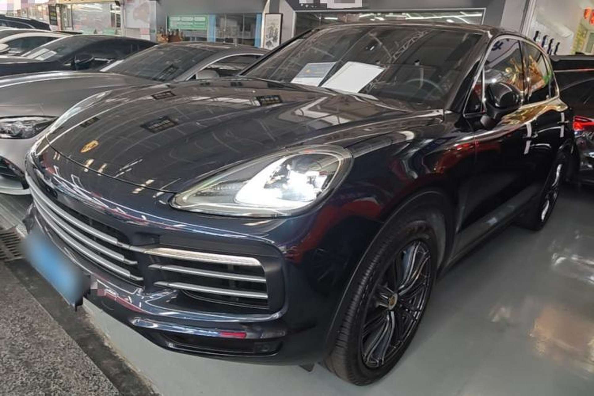 Used Porsche Cayenne 2019 Cayenne 3.0T Front Left 45 Deg