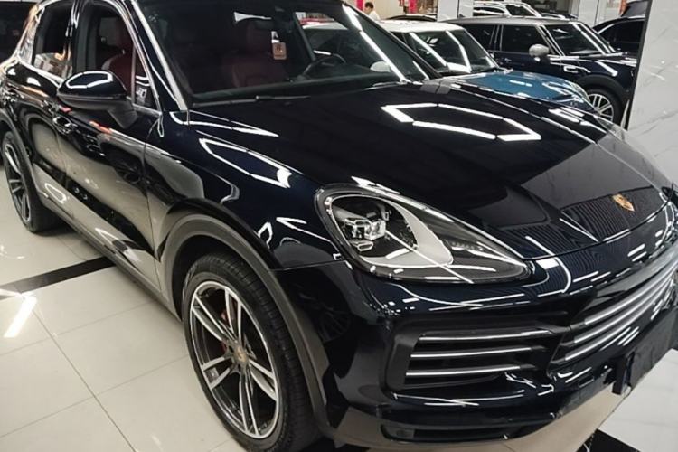 Used Porsche Cayenne 2019 Cayenne 3.0T Front Right 45 Deg