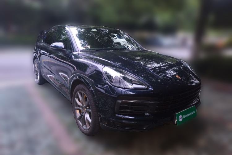 Used Porsche Cayenne 2019 Cayenne Coupé 3.0T Front Right 45 Deg