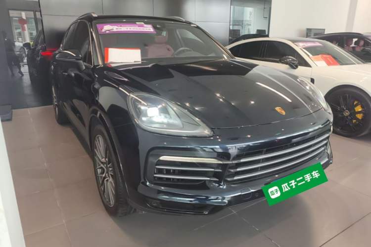 Used Porsche Cayenne 2019 Cayenne 3.0T Front Right 45 Deg