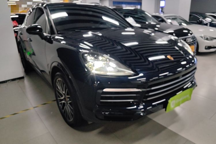 Used Porsche Cayenne 2019 Cayenne 3.0T Front Right 45 Deg