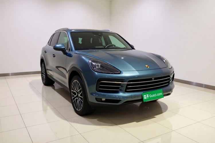 Used Porsche Cayenne 2019 Cayenne 3.0T Front Right 45 Deg
