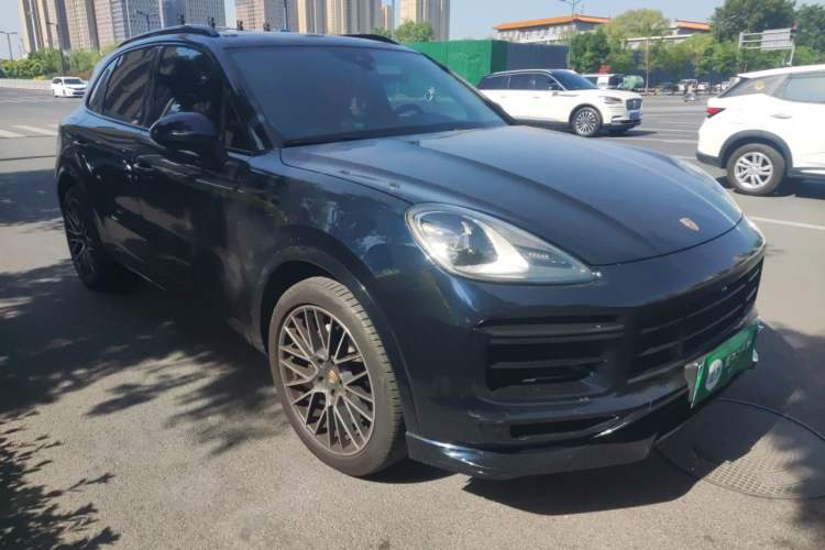 Used Porsche Cayenne 2019 Cayenne 3.0T Front Right 45 Deg