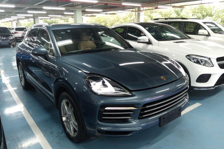 Used Porsche Cayenne 2019 Cayenne 3.0T Front Right 45 Deg