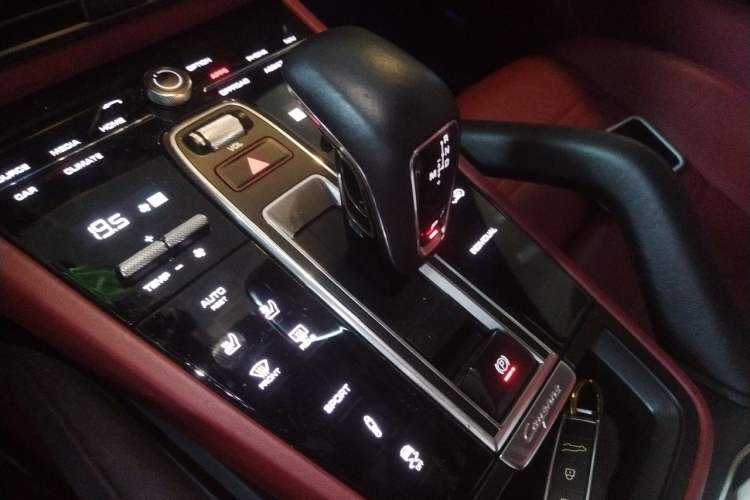 Used Porsche Cayenne 2019 Cayenne 3.0T Gear Lever