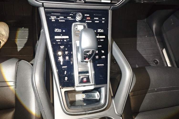 Used Porsche Cayenne 2019 Cayenne 3.0T Gear Lever