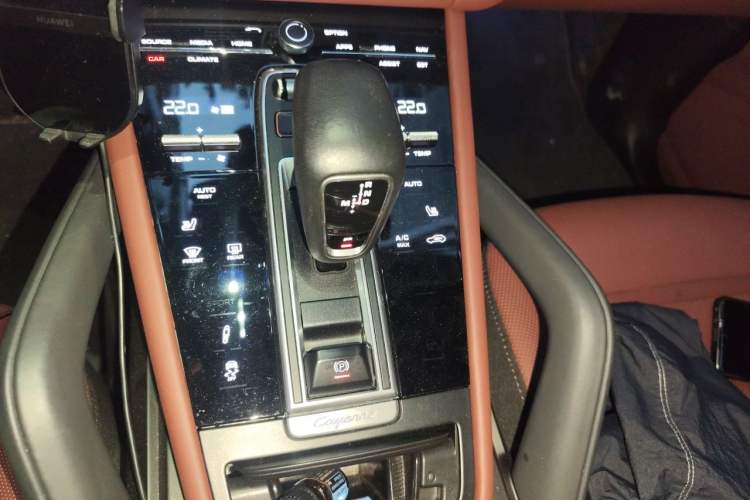 Used Porsche Cayenne 2019 Cayenne Coupé 3.0T Gear Lever