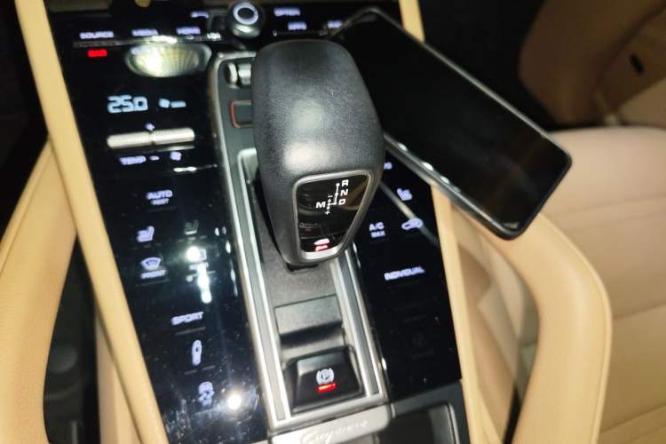 Used Porsche Cayenne 2019 Cayenne 3.0T Gear Lever