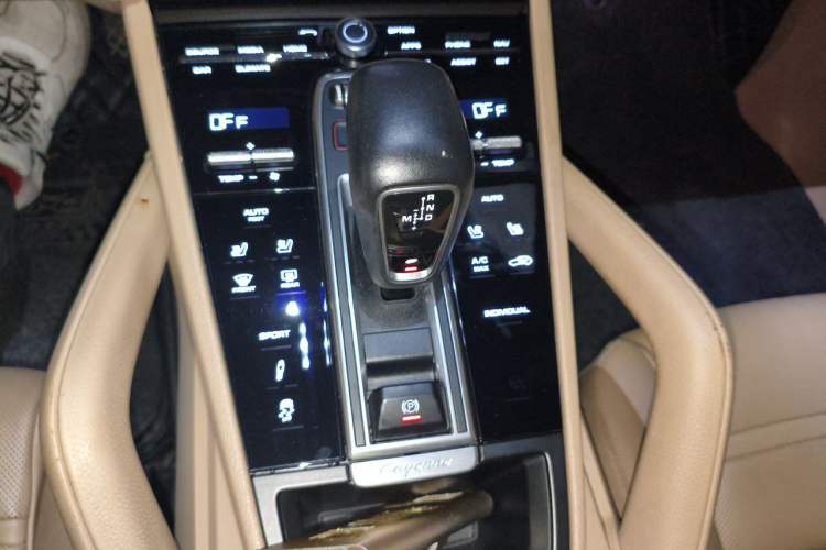 Used Porsche Cayenne 2019 Cayenne 3.0T Gear Lever