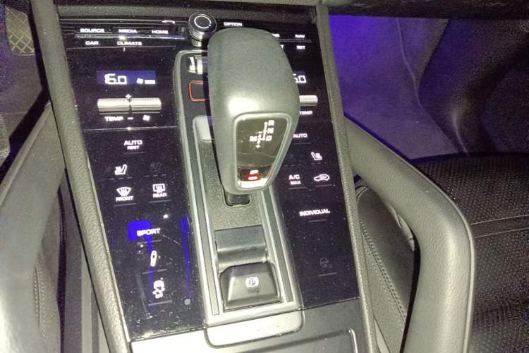 Used Porsche Cayenne 2019 Cayenne 3.0T Gear Lever