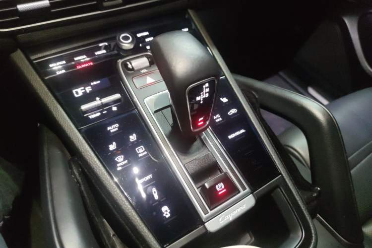 Used Porsche Cayenne 2019 Cayenne 3.0T Gear Lever