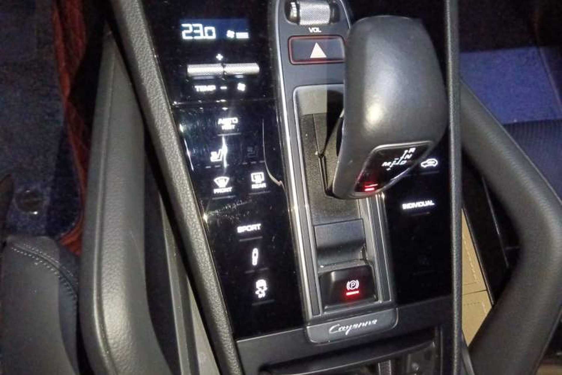 Used Porsche Cayenne 2019 Cayenne 3.0T Gear Lever