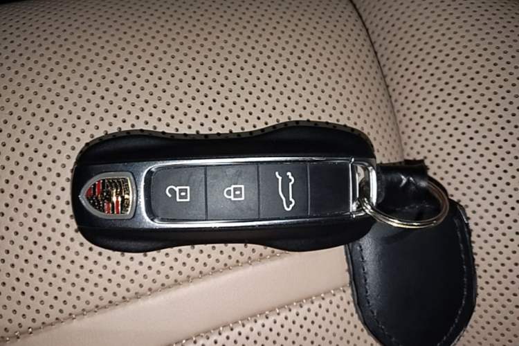 Used Porsche Cayenne 2019 Cayenne 3.0T Interior 1