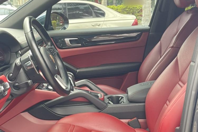 Used Porsche Cayenne 2019 Cayenne 3.0T Interior 3