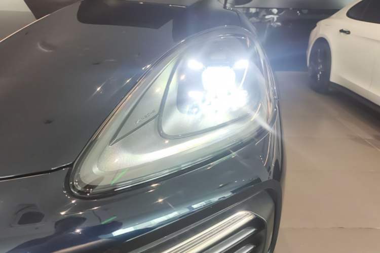 Used Porsche Cayenne 2019 Cayenne 3.0T Left Front Headlight