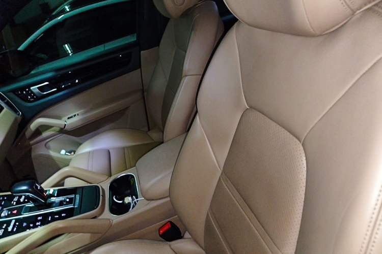 Used Porsche Cayenne 2019 Cayenne 3.0T Left Front Seat