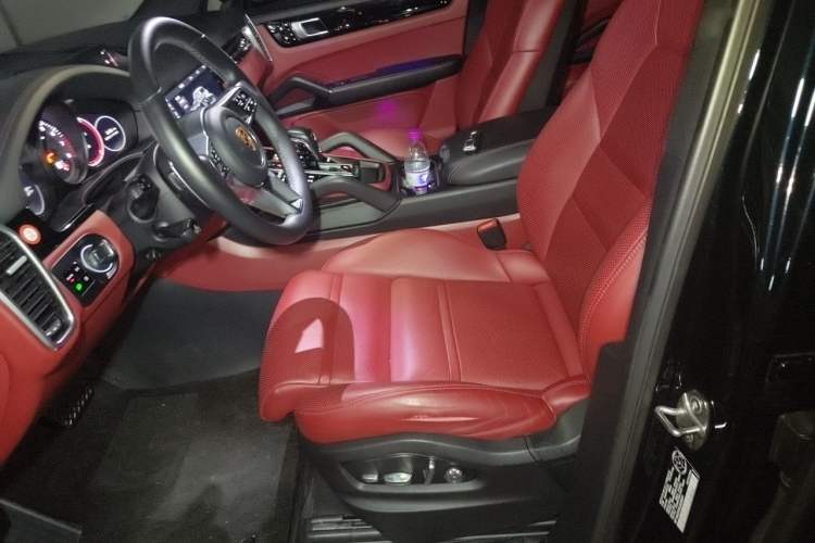 Used Porsche Cayenne 2019 Cayenne 3.0T Left Front Seat