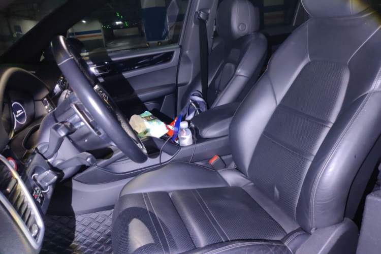 Used Porsche Cayenne 2019 Cayenne 3.0T Left Front Seat