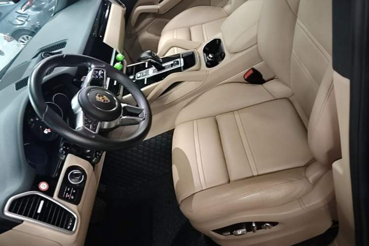 Used Porsche Cayenne 2019 Cayenne 3.0T Left Front Seat