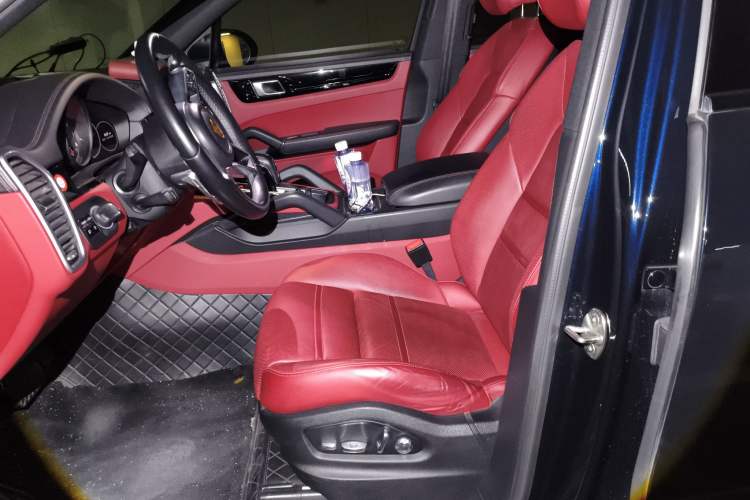 Used Porsche Cayenne 2019 Cayenne 3.0T Left Front Seat