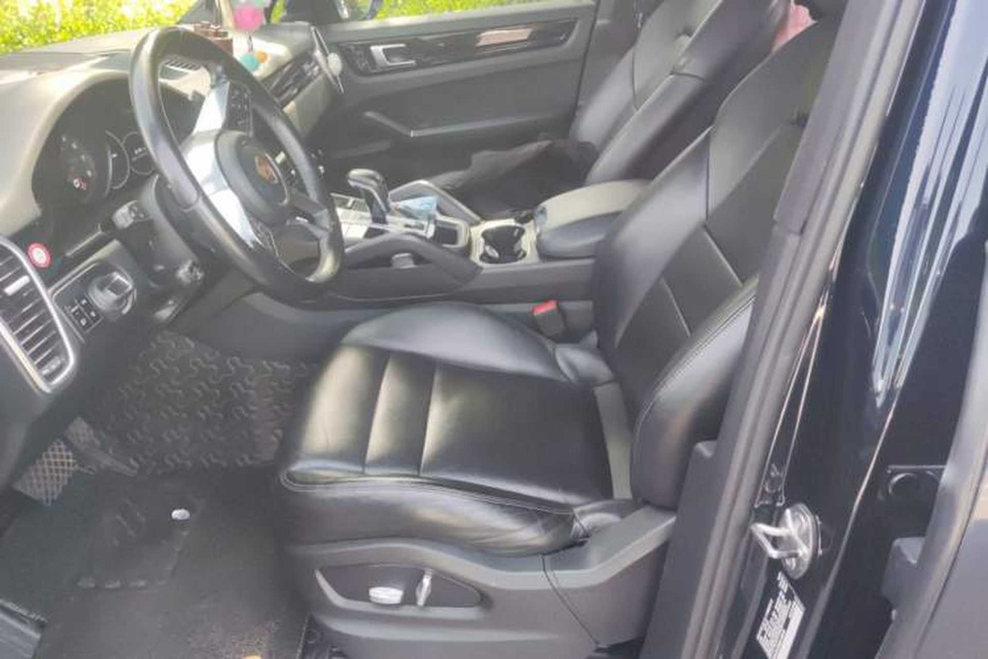 Used Porsche Cayenne 2019 Cayenne 3.0T Left Front Seat