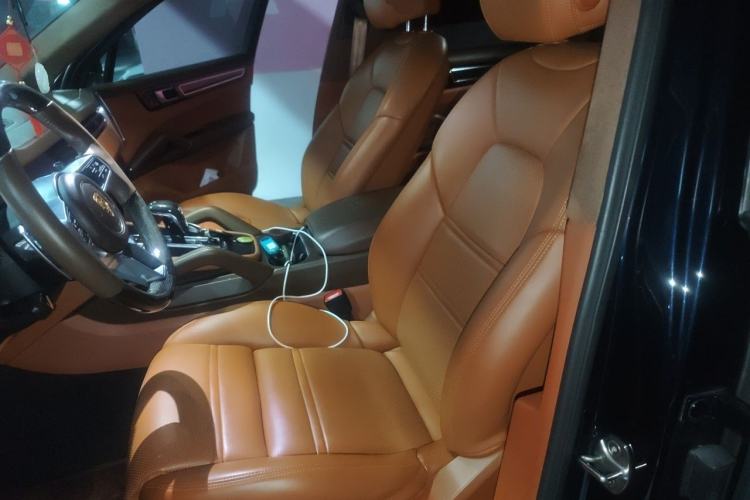 Used Porsche Cayenne 2019 Cayenne 3.0T Left Front Seat