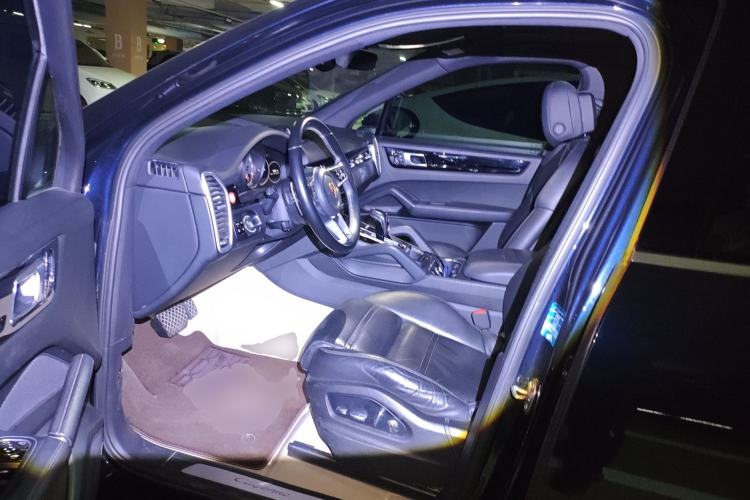 Used Porsche Cayenne 2019 Cayenne 3.0T Left Front Seat