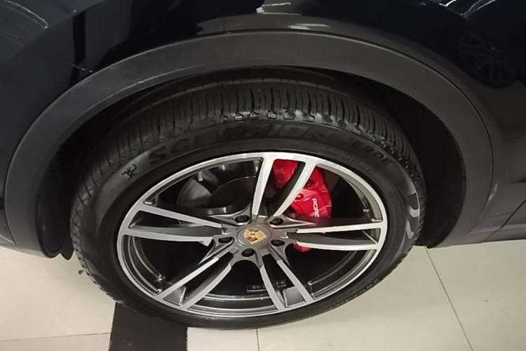 Used Porsche Cayenne 2019 Cayenne 3.0T Left Front Wheel Hub