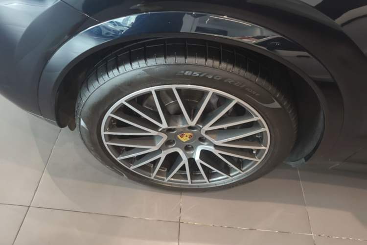 Used Porsche Cayenne 2019 Cayenne 3.0T Left Front Wheel Hub