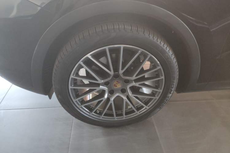 Used Porsche Cayenne 2019 Cayenne 3.0T Left Front Wheel Hub