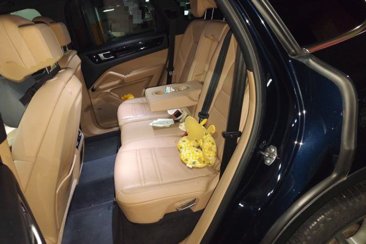 Used Porsche Cayenne 2019 Cayenne 3.0T Left Rear Seat