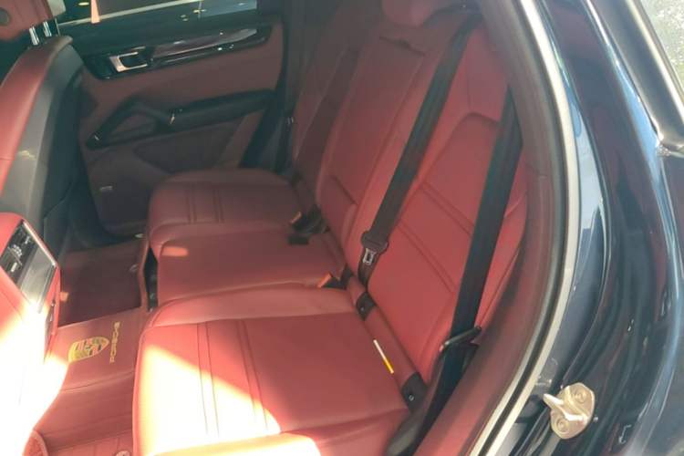 Used Porsche Cayenne 2019 Cayenne 3.0T Left Rear Seat