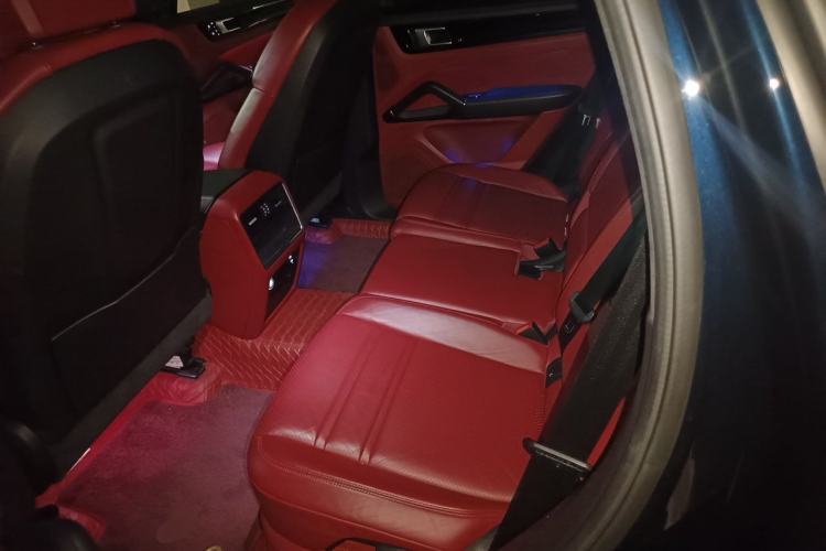 Used Porsche Cayenne 2019 Cayenne 3.0T Left Rear Seat