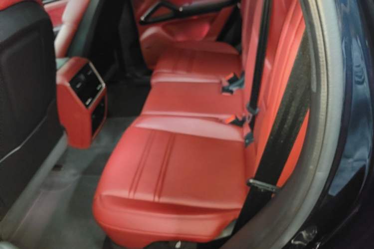 Used Porsche Cayenne 2019 Cayenne 3.0T Left Rear Seat