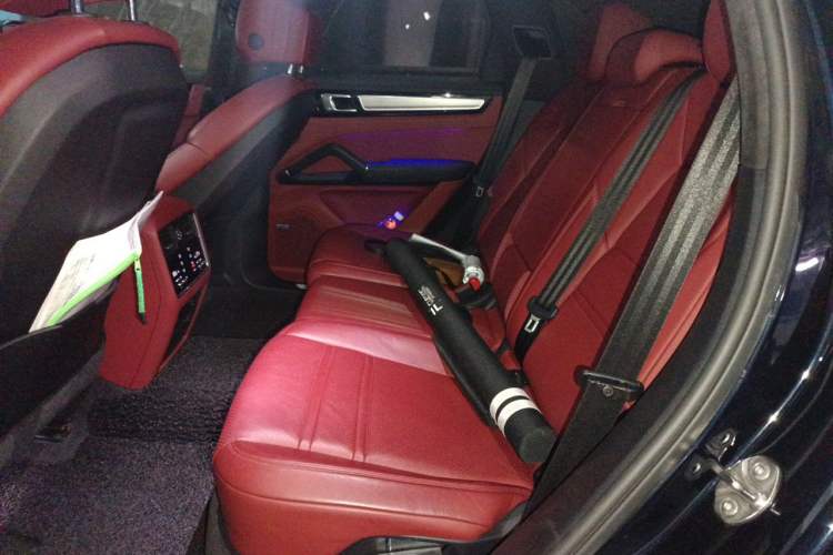 Used Porsche Cayenne 2019 Cayenne 3.0T Left Rear Seat