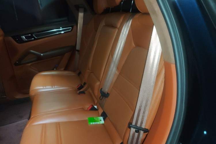 Used Porsche Cayenne 2019 Cayenne 3.0T Left Rear Seat