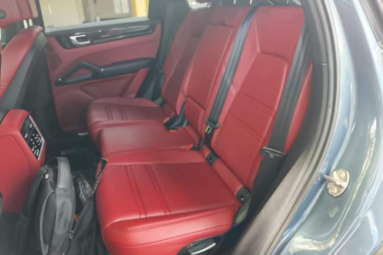 Used Porsche Cayenne 2019 Cayenne 3.0T Left Rear Seat