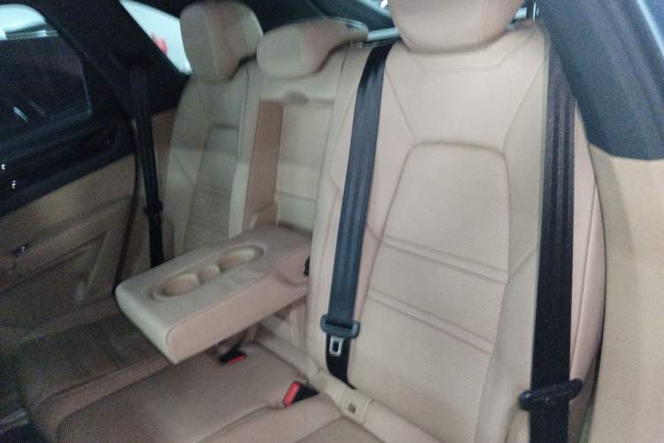 Used Porsche Cayenne 2019 Cayenne 3.0T Left Rear Seat