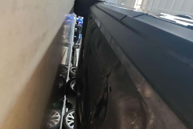 Used Porsche Cayenne 2019 Cayenne 3.0T Left Side Sill