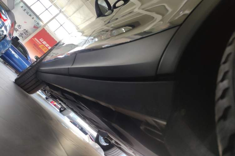 Used Porsche Cayenne 2019 Cayenne 3.0T Left Side Sill