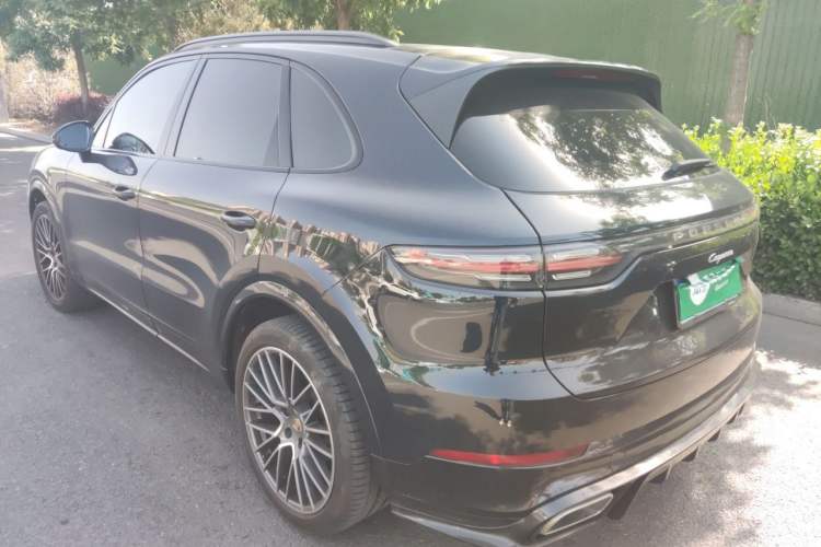 Used Porsche Cayenne 2019 Cayenne 3.0T Rear Left 45 Deg